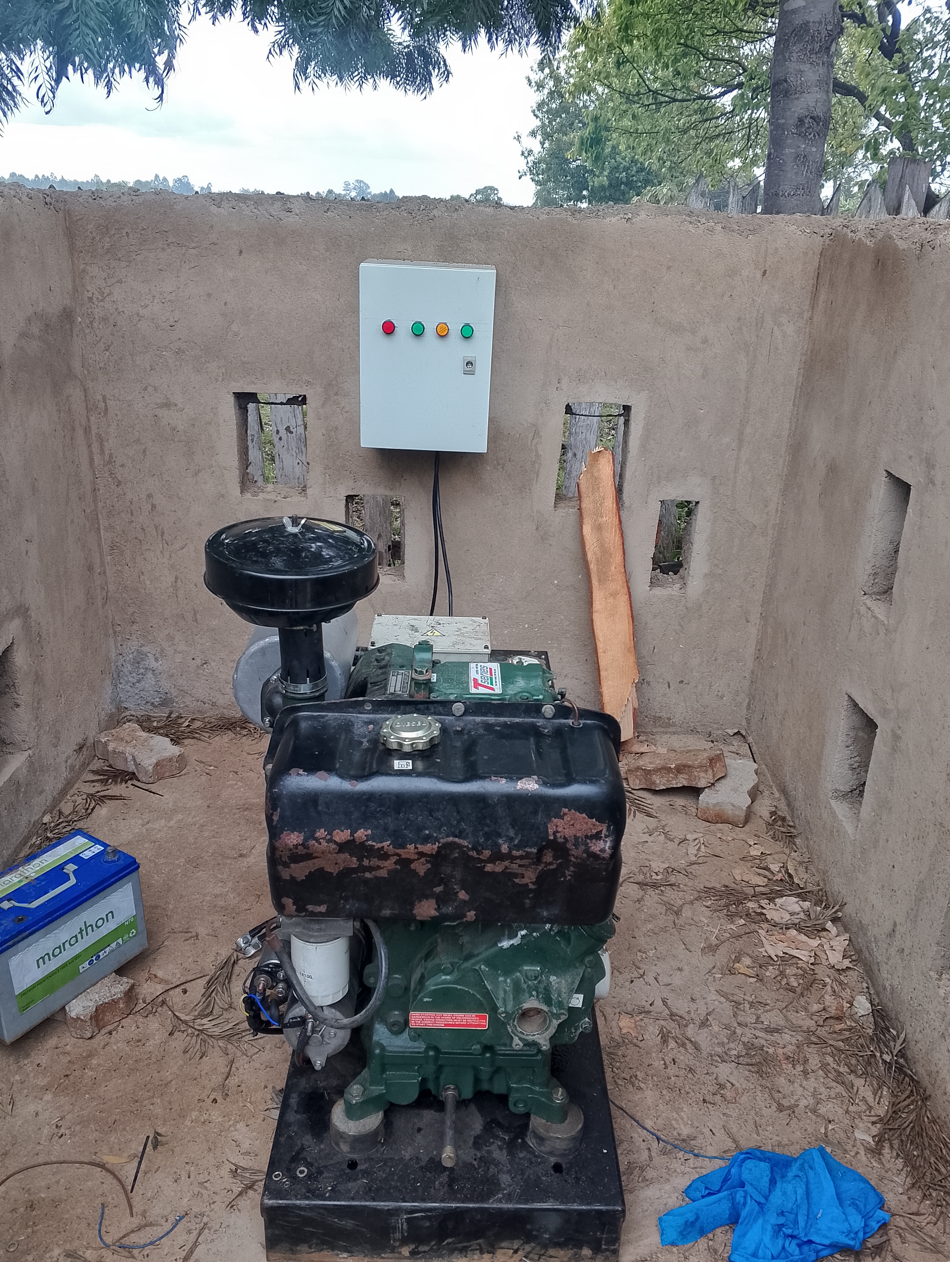 Automatic contactor changer over switch